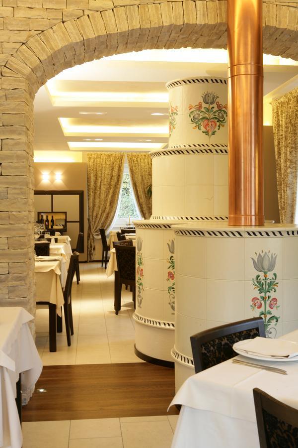 Albergo Ristorante Marcheno Esterno foto